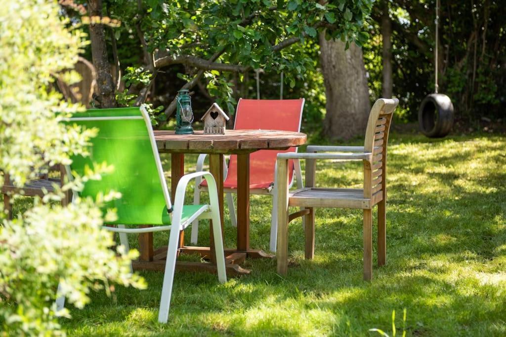 Walnut Flats-F2, 3-Bedroom With Garden & Patio - Ac, Parking, Netflix, Wifi - Close To Oxford, Bicester & Blenheim Palace Экстерьер фото